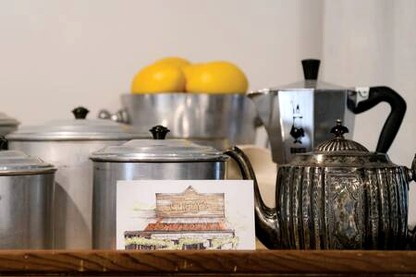 Incredible Cabin with Fire Pit and Barbecue in Daylesford, Victoria