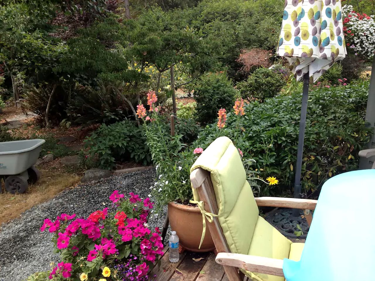 Lovely Vacation Rental for a Romantic Getaway on Salt Spring Island, British Columbia