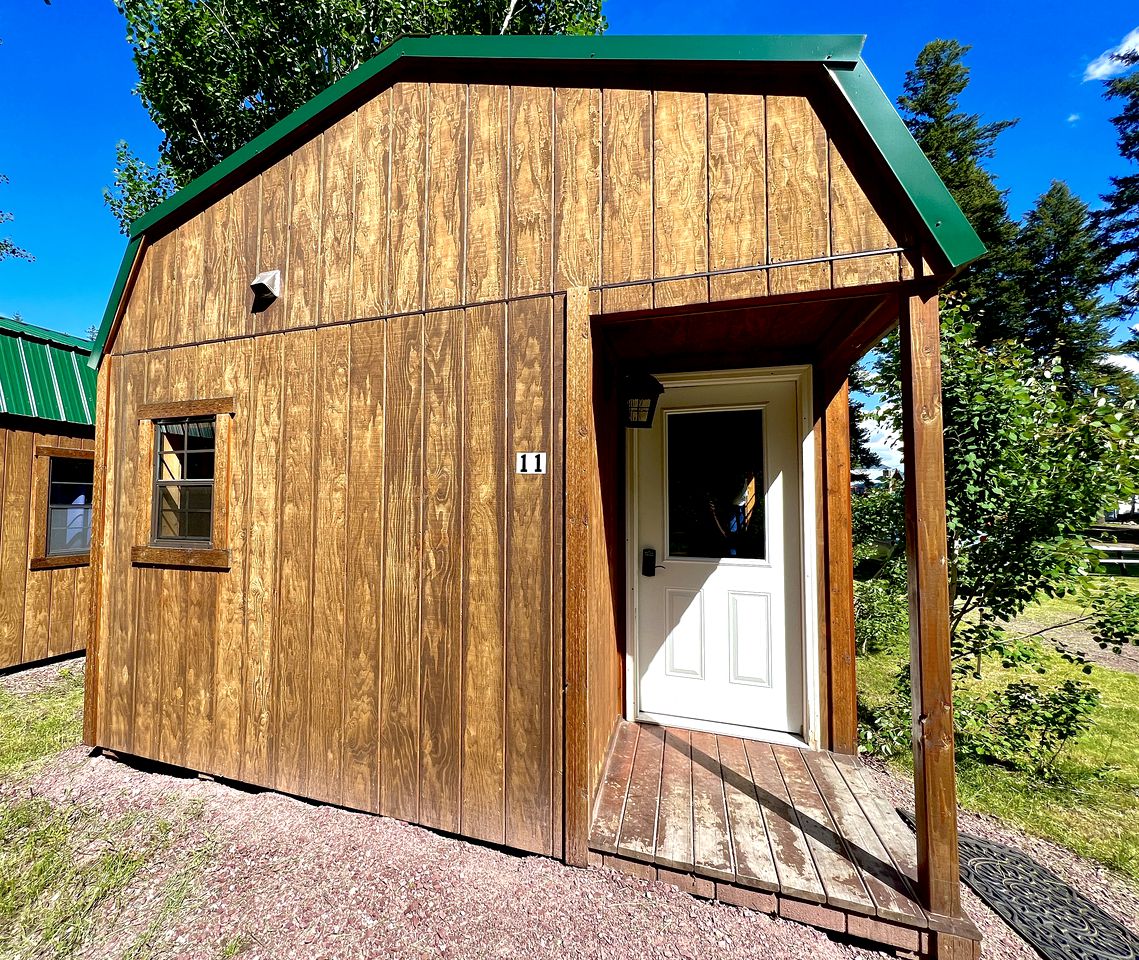 RU Triple G’s Resort Cabin 10, Cabins, Essex, United States of