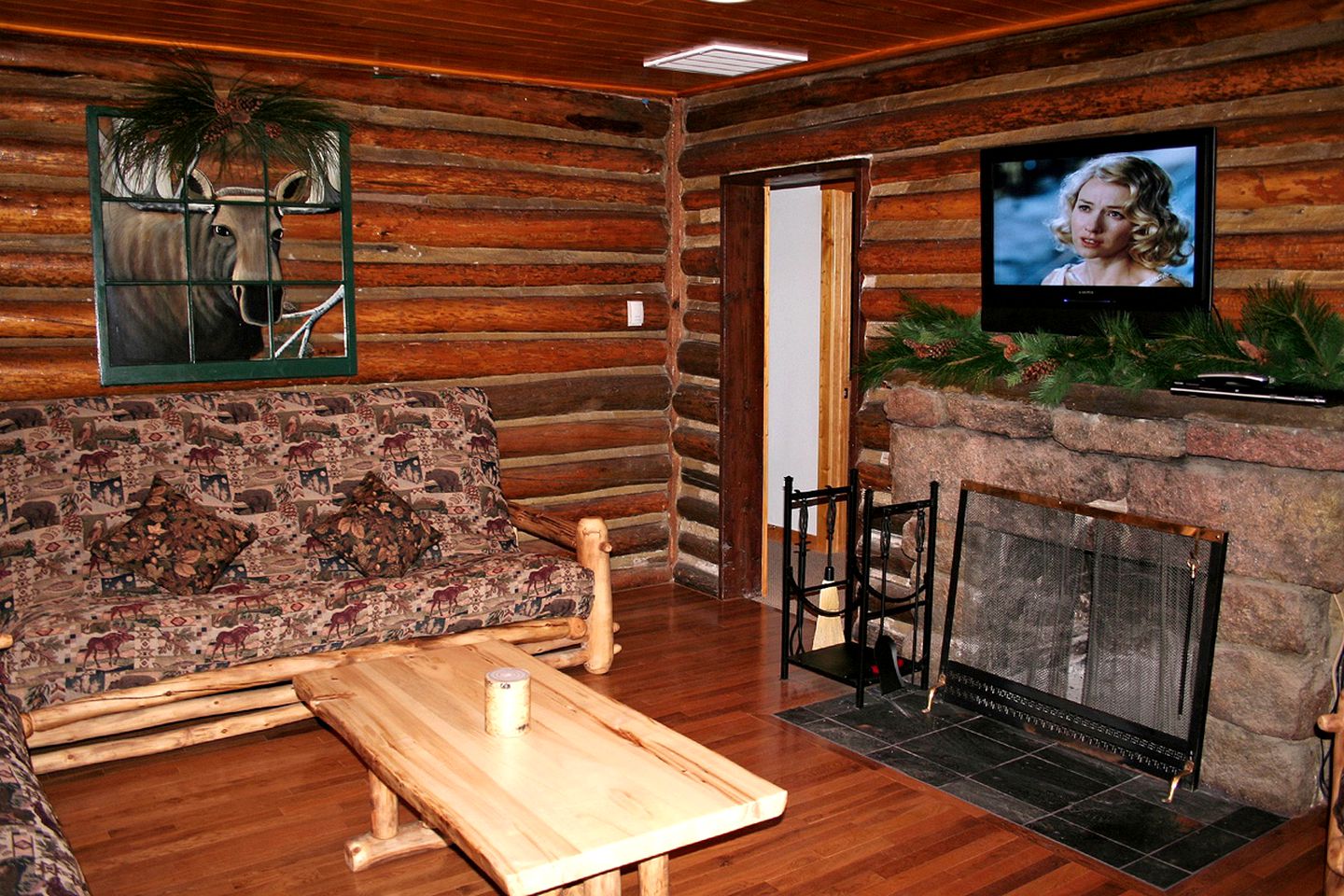 Wooden Cabin with Jacuzzi Suitable for Groups in Colorado