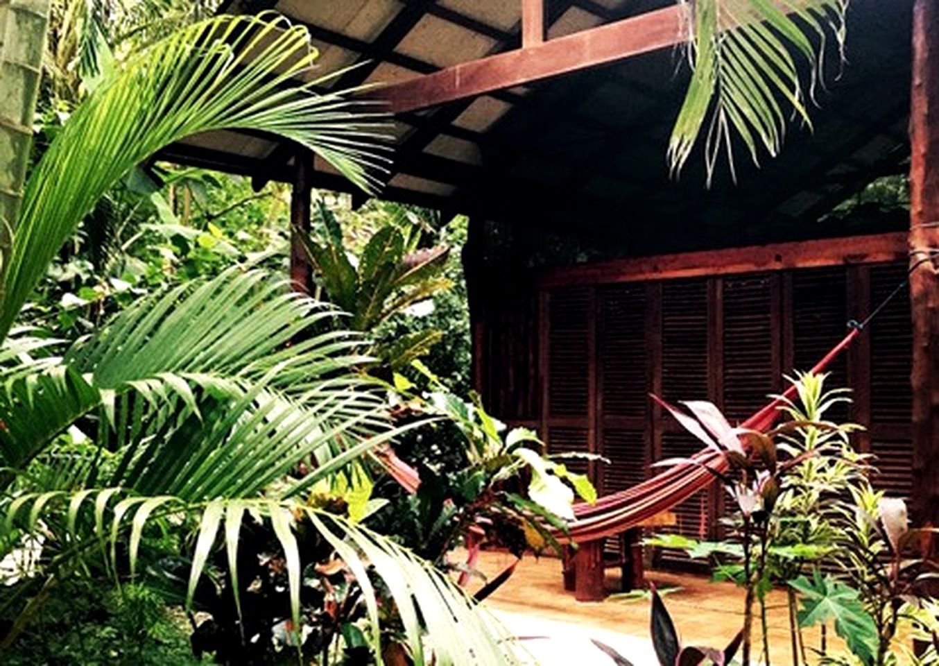 Tropical Bungalow Accommodation for a Getaway in Santa Teresa, Costa Rica