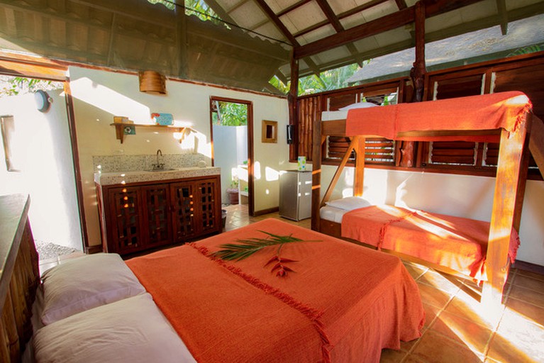 Cabins (Santa Teresa, Puntarenas, Costa Rica)