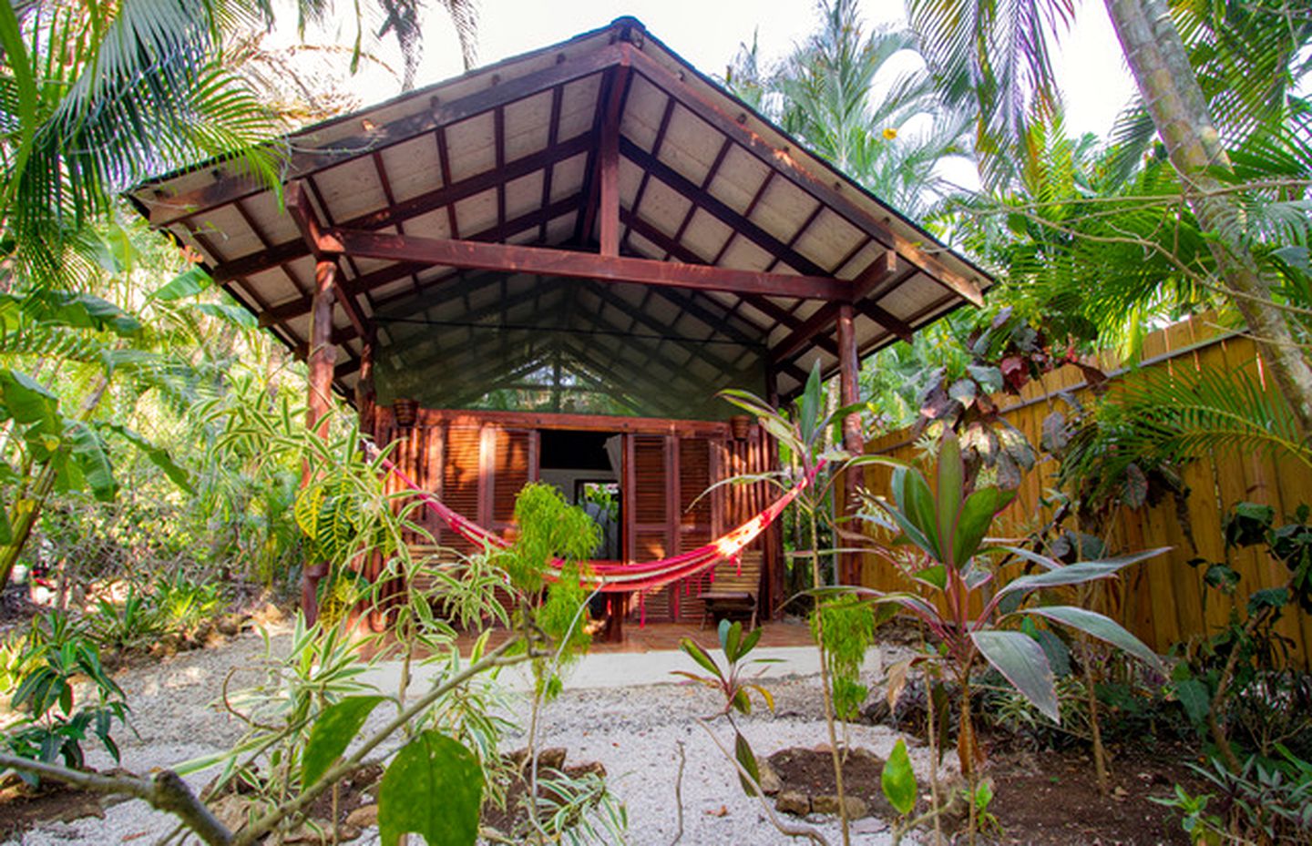Cabins (Santa Teresa, Puntarenas, Costa Rica)