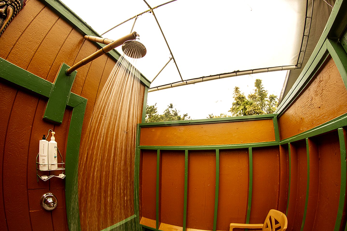 Eco-Friendly Cabin on a Permaculture Farm near Volcano, Hawaii