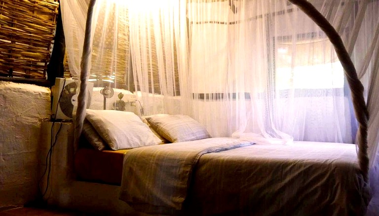 Cabins (Gunjur, Banjul, Gambia)