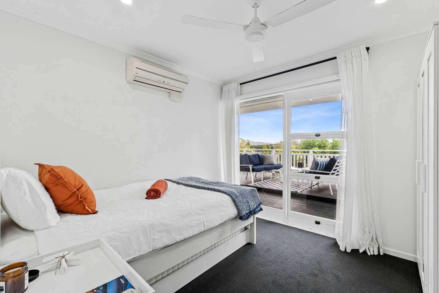 Luxury Resort-Style Retreat with Pool & Spa near Surfers Paradise in Ashmore, Queensland