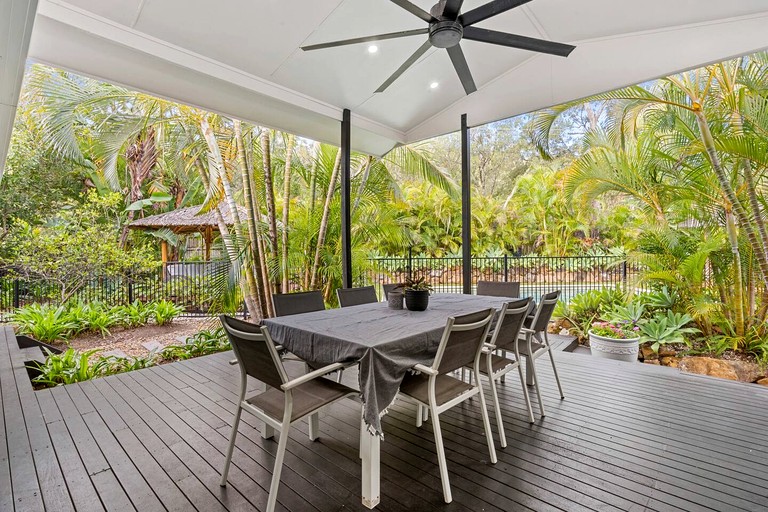 Vacation Rentals (Australia, Ashmore, Queensland)