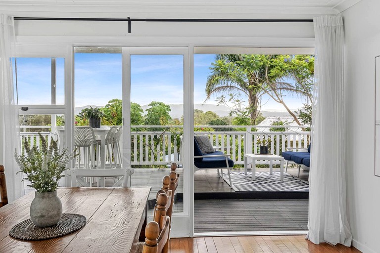 Vacation Rentals (Australia, Ashmore, Queensland)