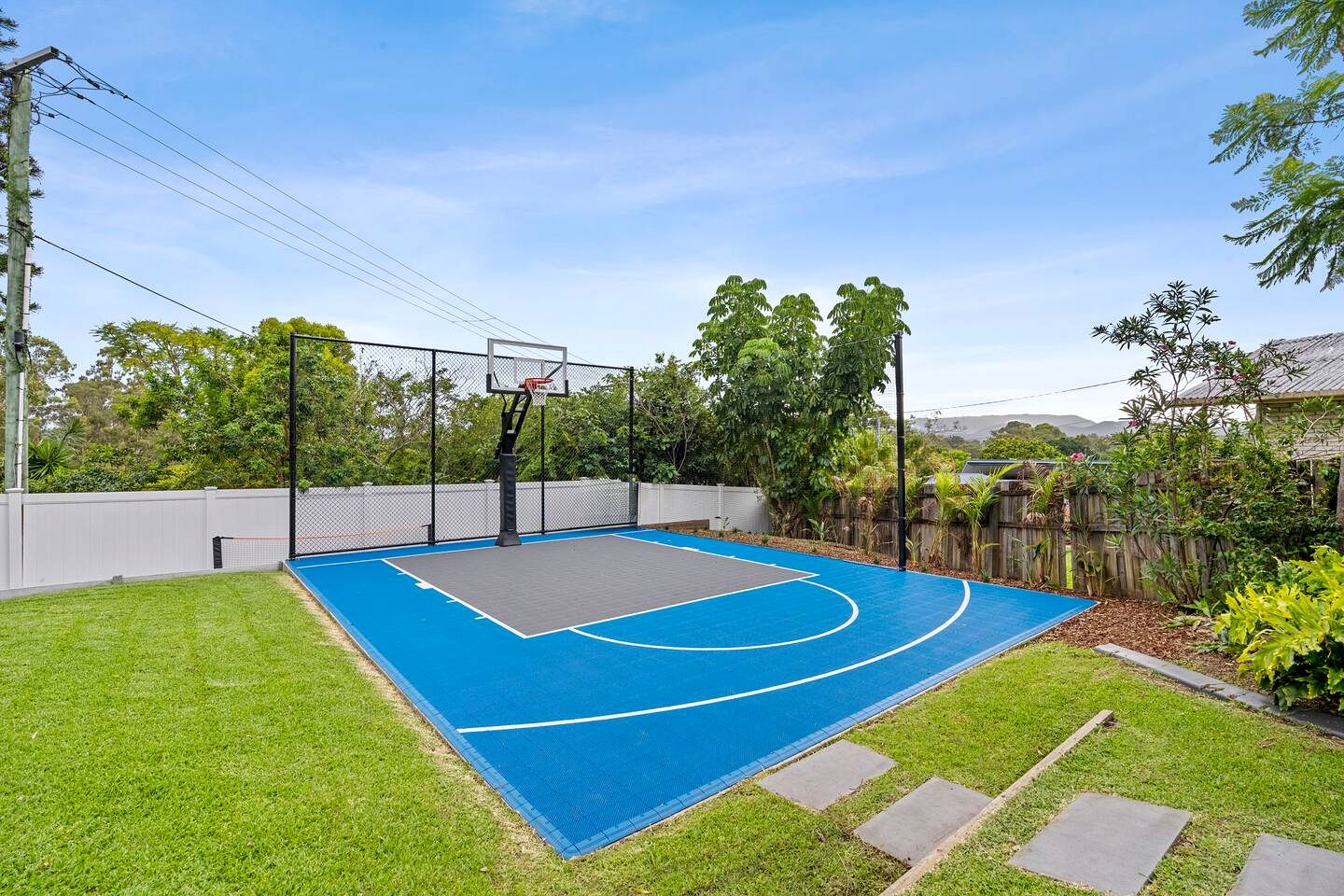 Luxury Resort-Style Retreat with Pool & Spa near Surfers Paradise in Ashmore, Queensland