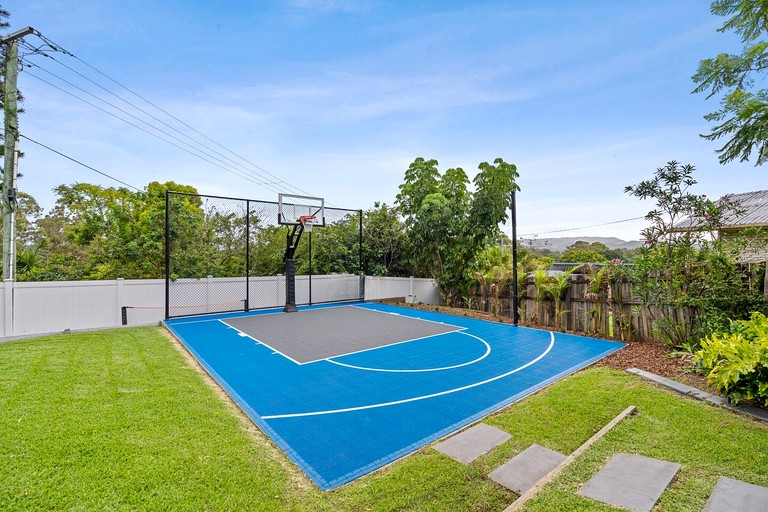 Vacation Rentals (Australia, Ashmore, Queensland)