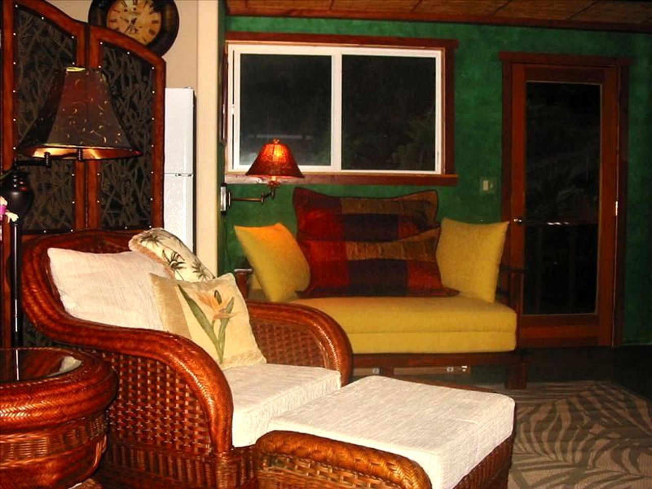 Gorgeous Vacation Cottage with Stunning Ocean Views in Captain Cook, Hawaii