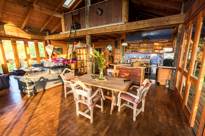 Tropical Tree House-Style Loft Rental with Ocean Views in Haiku, Hawaii photo 3