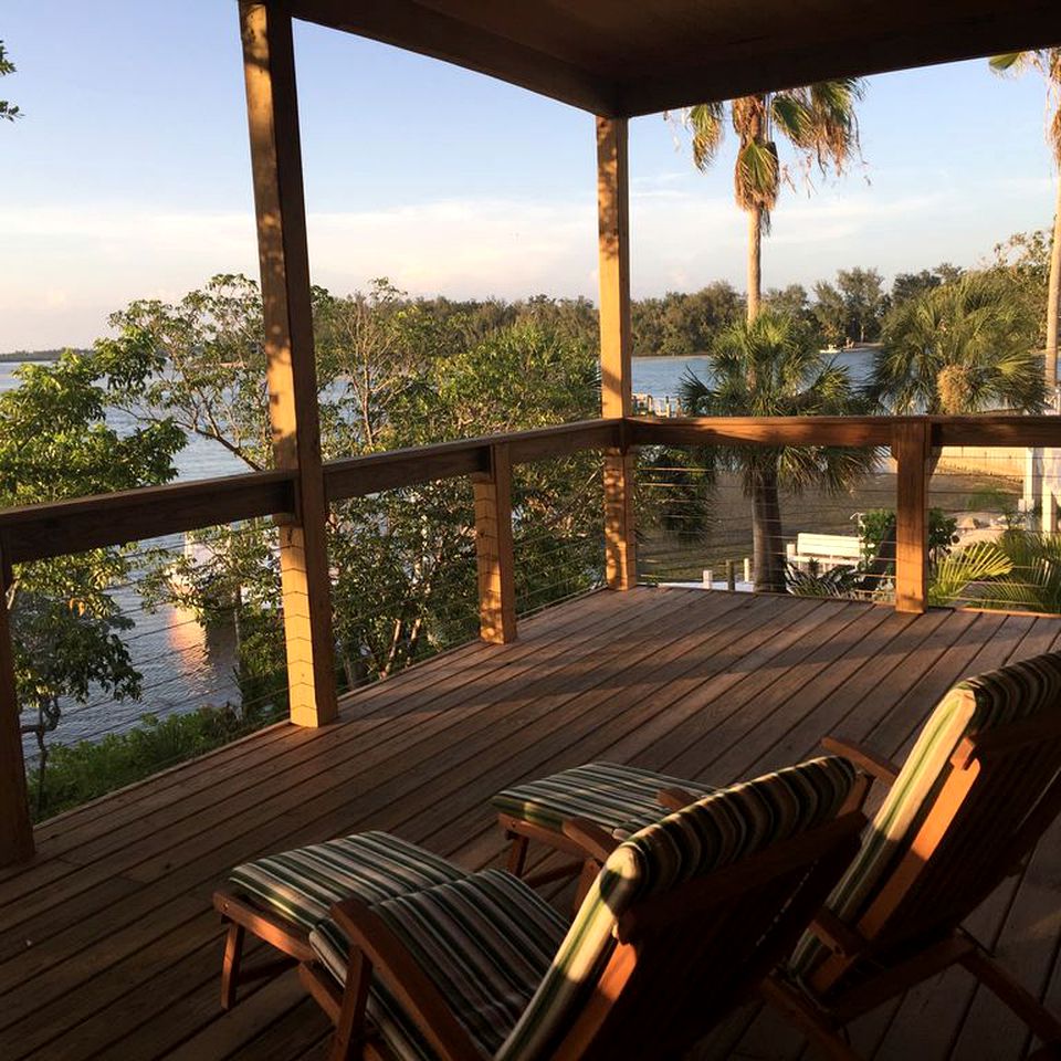 Tropical Waterfront Getaway Cabin with Views of the Coast in Longboat Key, Florida