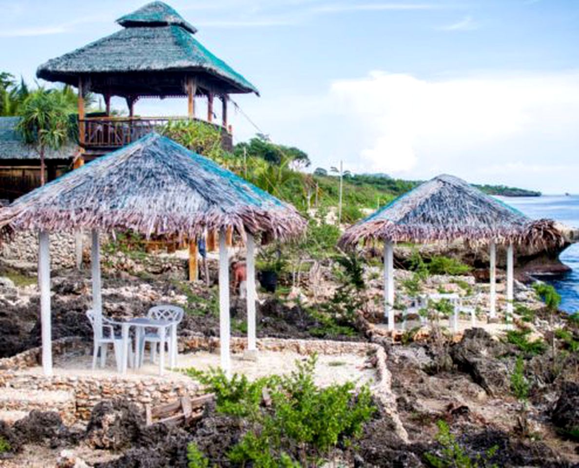 Tropical Cottage with Ocean Views in Siquijor, Philippines