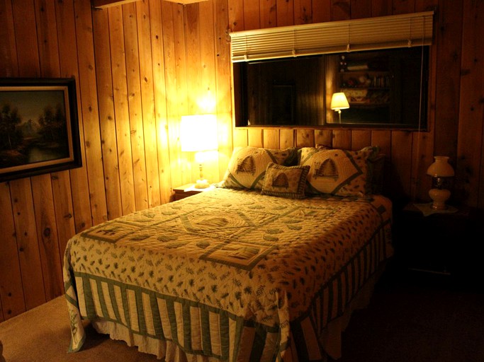 Cabins (Gold Run, California, United States)