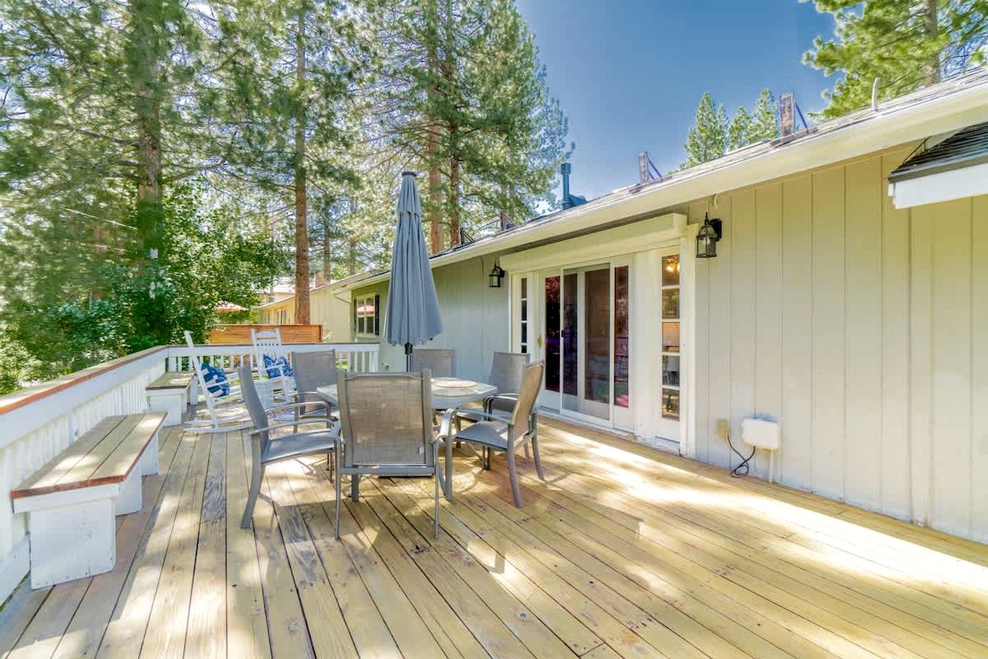 Sunny Mountain Retreat with Private Deck near Lake Tahoe in Truckee, California