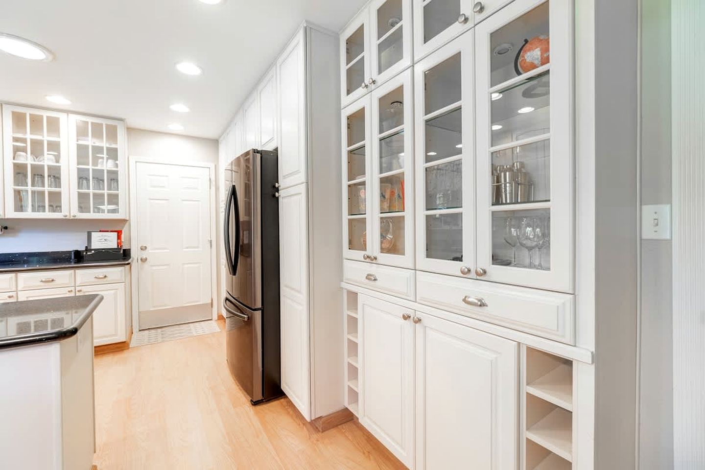 Sunny Mountain Retreat with Private Deck near Lake Tahoe in Truckee, California