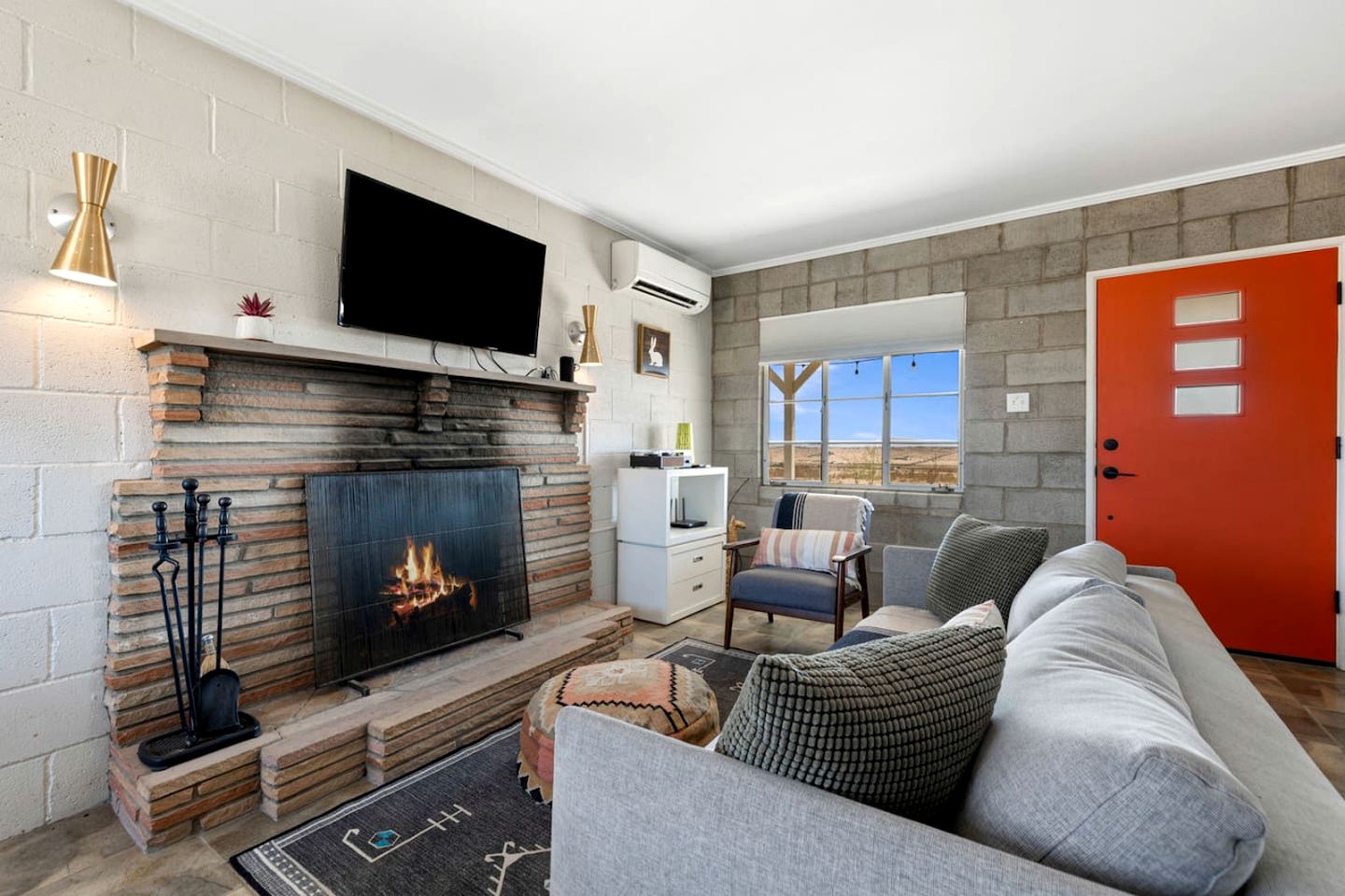 Impressive Secluded Cottage with Incredible Desert Sights and Hot-tub Provided in Twentynine Palms, California