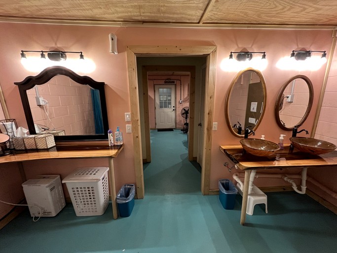 Safari Tents (United States of America, Bryson City, North Carolina)