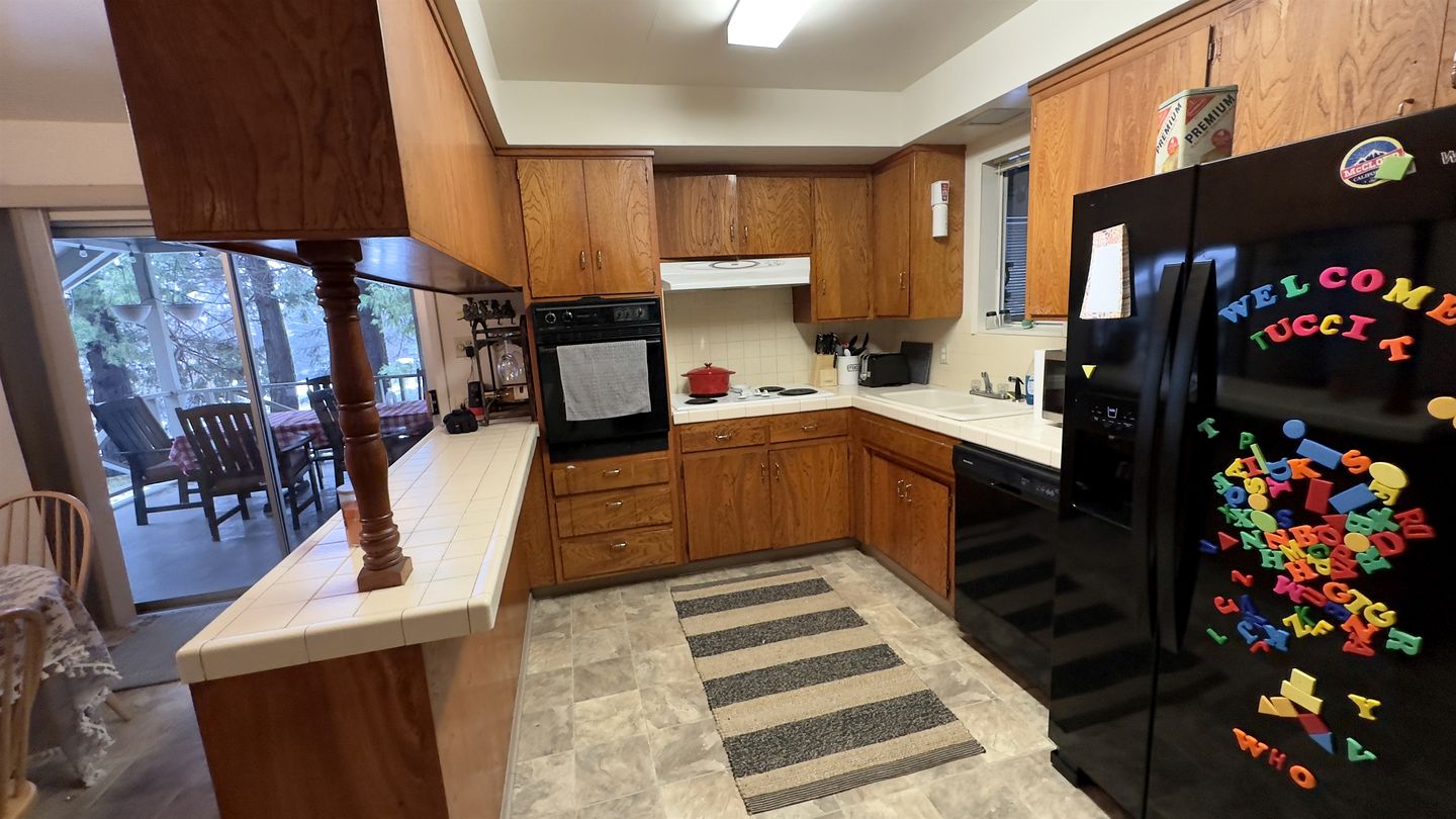 Charming Home for Outdoor Escapes and Cozy Nights in McCloud, California