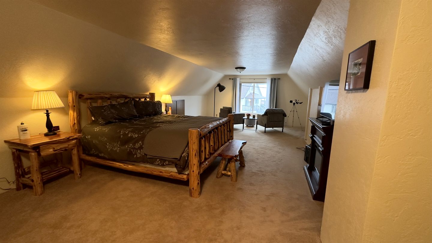 Charming Home for Outdoor Escapes and Cozy Nights in McCloud, California