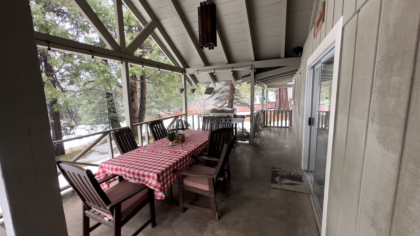 Charming Home for Outdoor Escapes and Cozy Nights in McCloud, California