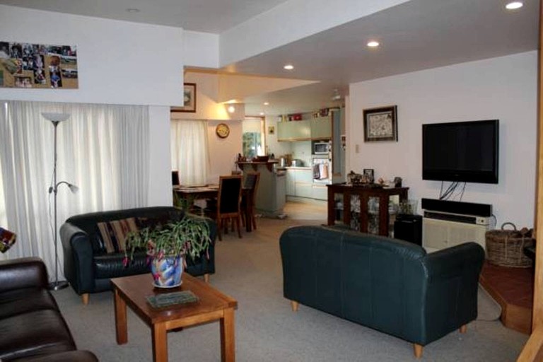 Cabins (Otatara, South Island, New Zealand)