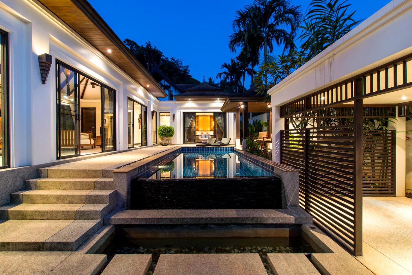 Stunning Villa with Swimming Pool in Rawai, Phuket Island