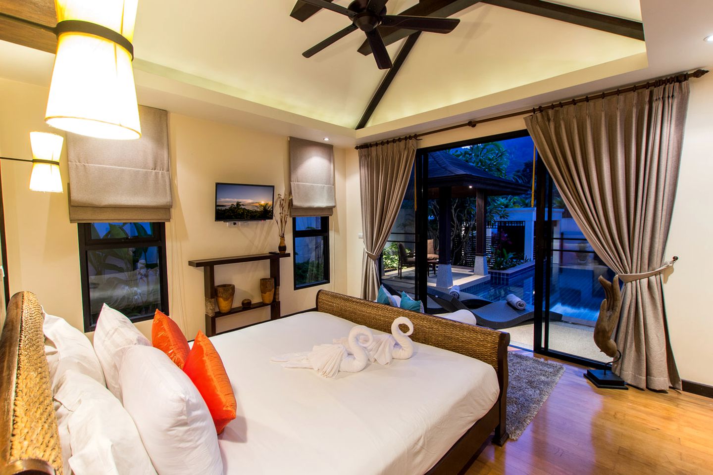 Stunning Villa with Swimming Pool in Rawai, Phuket Island