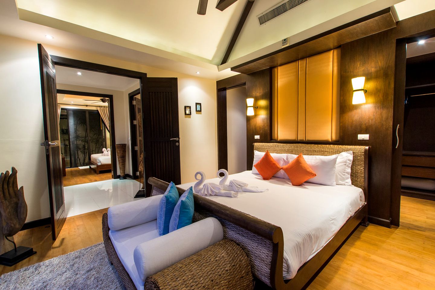 Stunning Villa with Swimming Pool in Rawai, Phuket Island