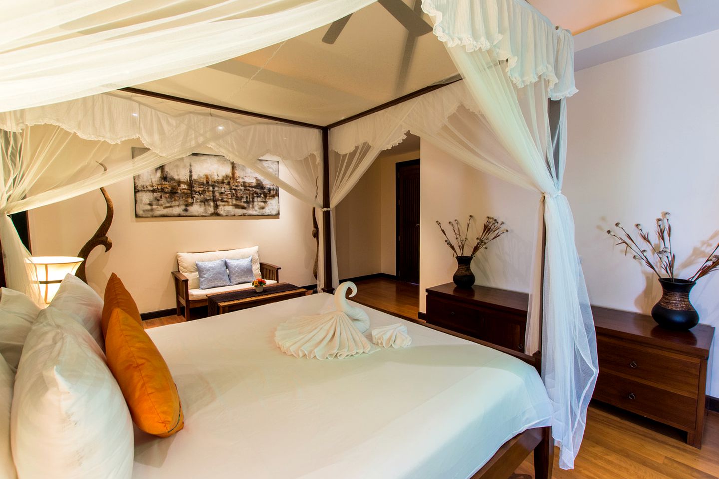 Stunning Villa with Swimming Pool in Rawai, Phuket Island