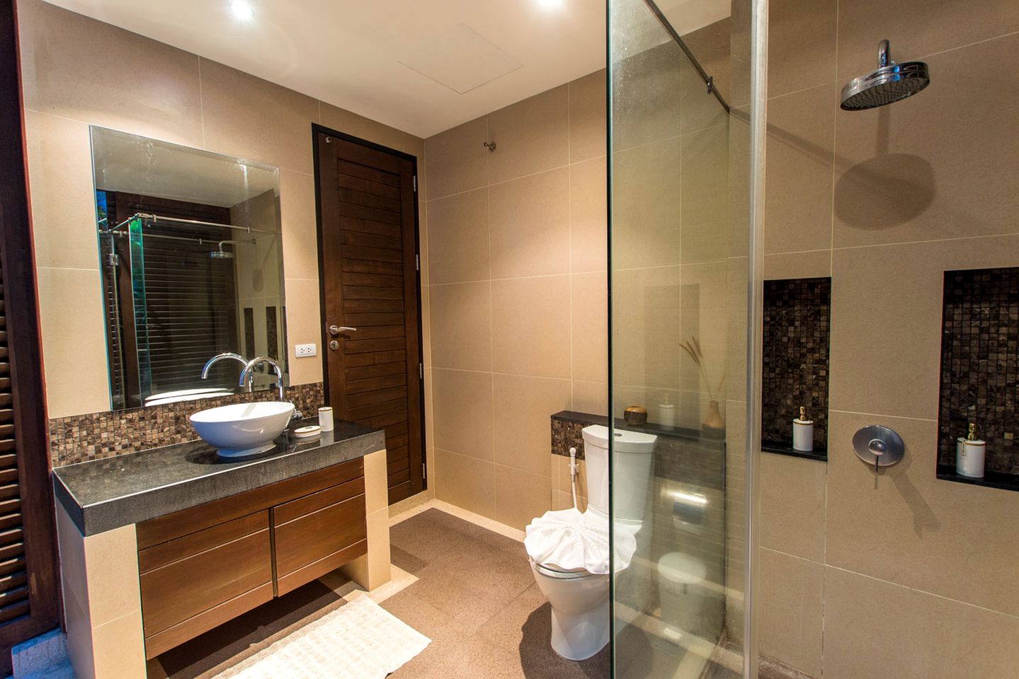 Stunning Villa with Swimming Pool in Rawai, Phuket Island