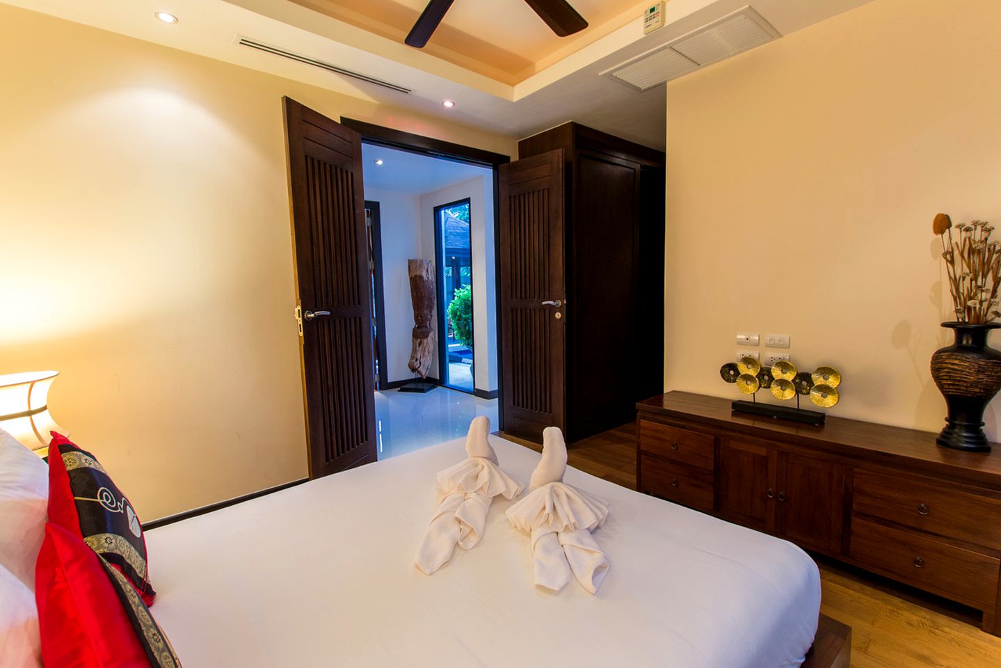 Stunning Villa with Swimming Pool in Rawai, Phuket Island