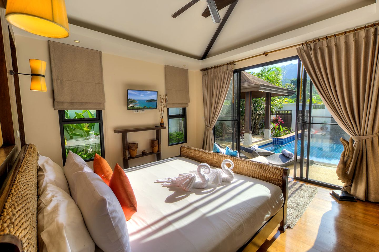 Stunning Villa with Swimming Pool in Rawai, Phuket Island