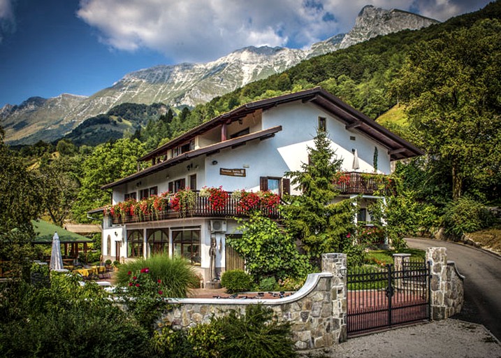 Nature Lodges (Kobarid, Gorizia, Slovenia)