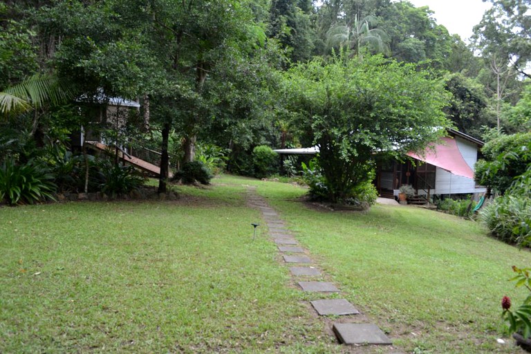 Cottages (Palmwoods, Queensland, Australia)