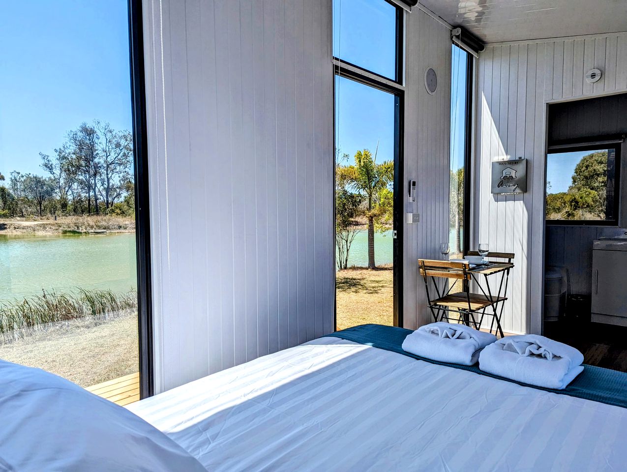 Fantastic Lakeside Tiny House with Views in Queensland, Australia