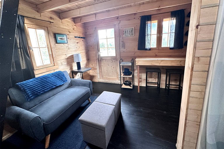 Vacation Rentals (United States of America, Cantwell, Alaska)