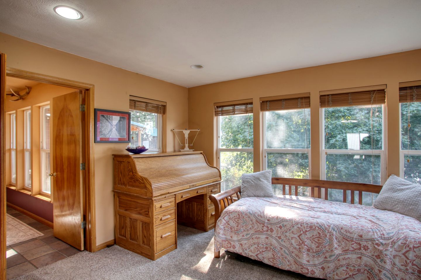 Beautiful Lakefront Family Retreat for an Unforgettable Getaway in Nature by Twin Lakes, Idaho