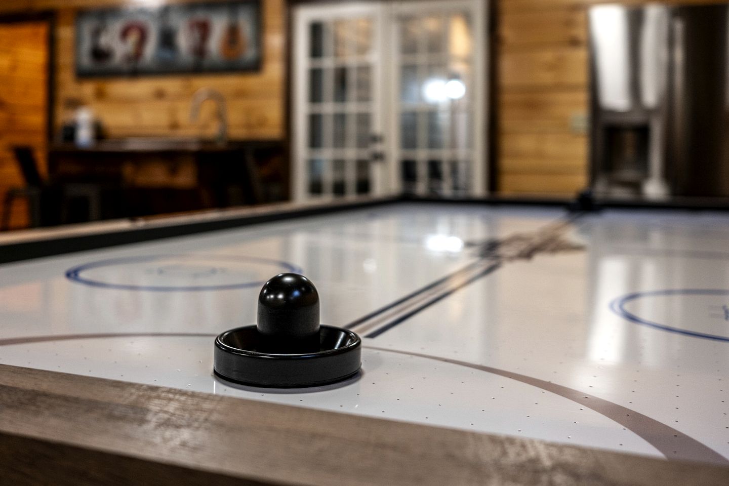 Luxury Pet-Friendly Cabin with Game Room, Hot Tub, and Fenced Yard in Arts and Crafts Community, Gatlinburg