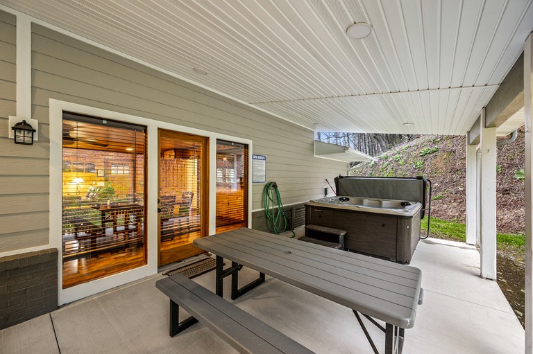 Cabins (United States of America, Gatlinburg, Tennessee)