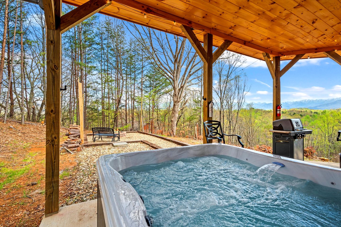Rustic Cabin near the Great Smoky Mountains, Tennessee