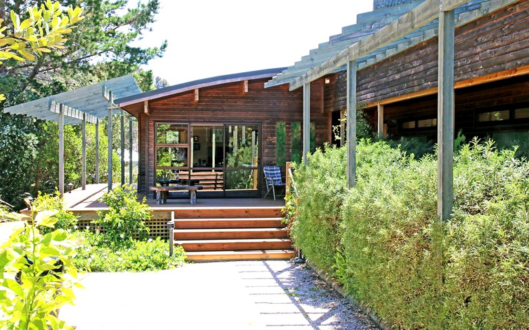 Nature Lodges (Collingwood, South Island, New Zealand)