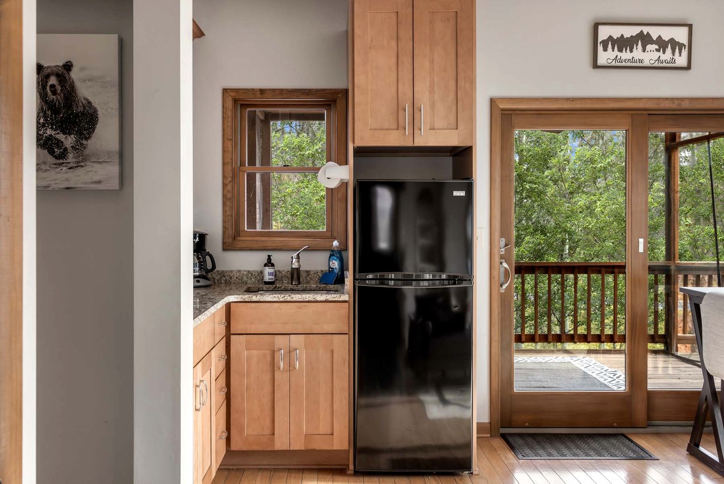 Family-Friendly Mountain Cabins with Bunkhouse & Resort Amenities Near Sleepy Creek, Hedgesville, WV