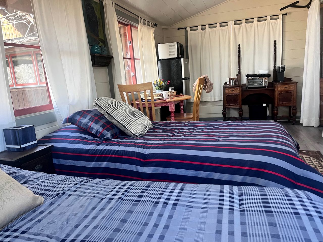 Private Cabin with Jacuzzi Great for a Group Getaway in Tennessee