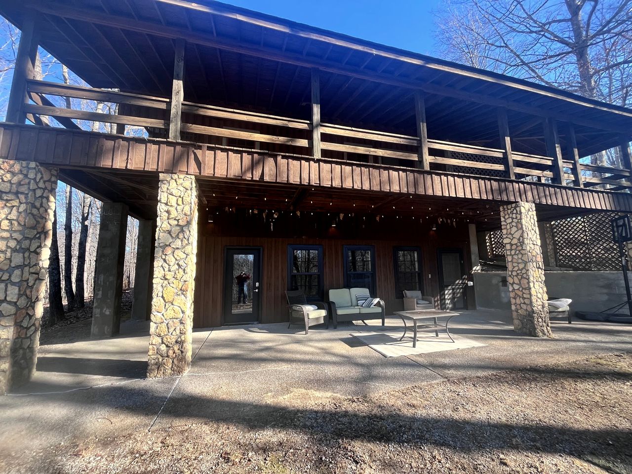 Private Cabin with Jacuzzi Great for a Group Getaway in Tennessee