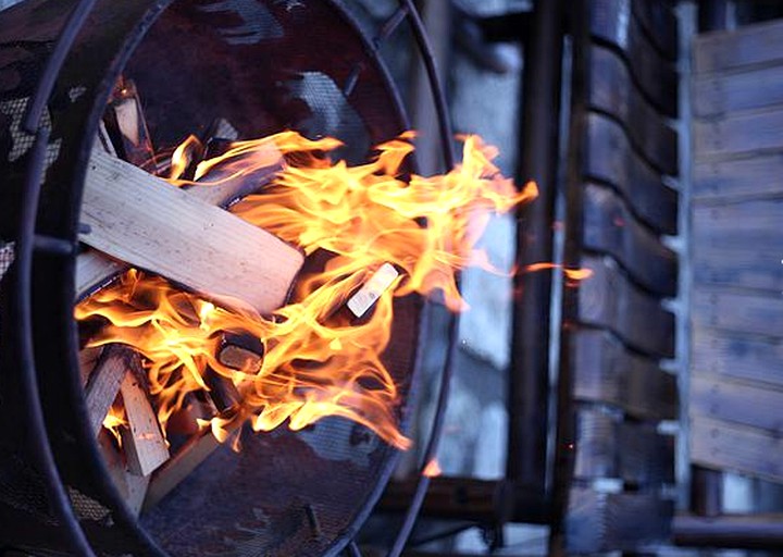 Cabins (Nye, Montana, United States)