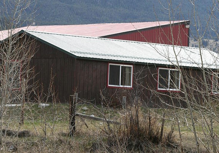 Cabins (Nye, Montana, United States)