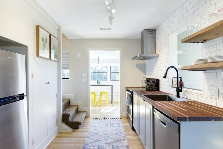 Cabins (Dripping Springs, Texas, United States)