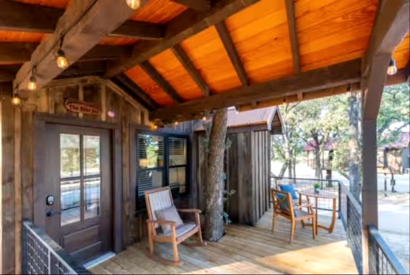The Blue Jay Treehouse in Elm Mott, TX